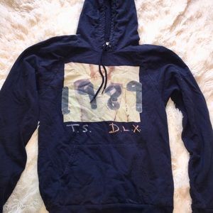 3FOR15❤️Taylor Swift 1989 Sweatshirt